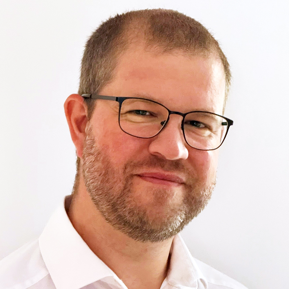 Dr. Peter Horn