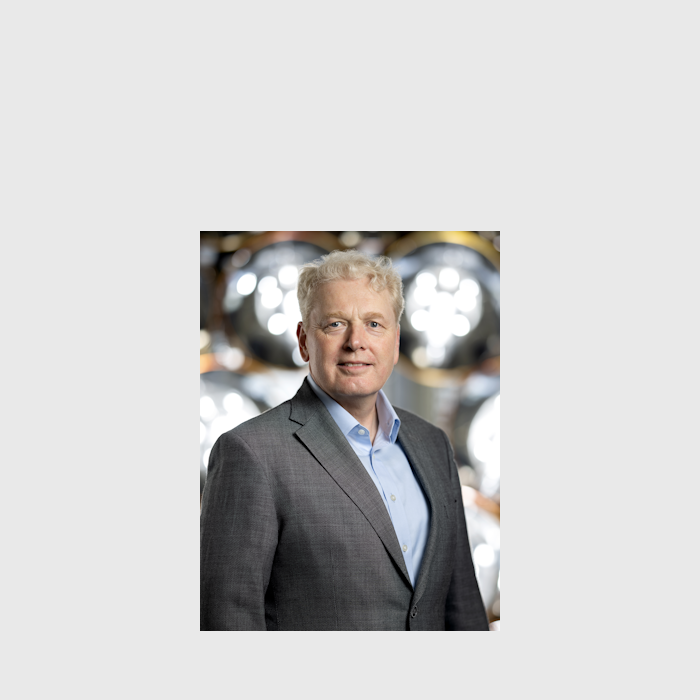 Dr. Christian Sattler